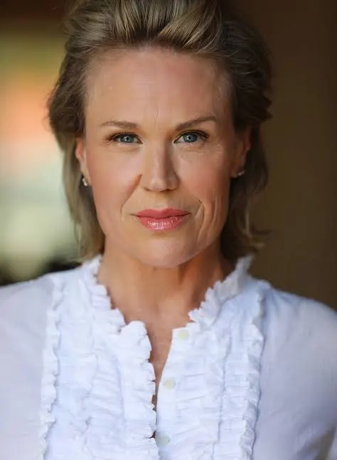 Jennifer Sommerfeld - Professional Actor
